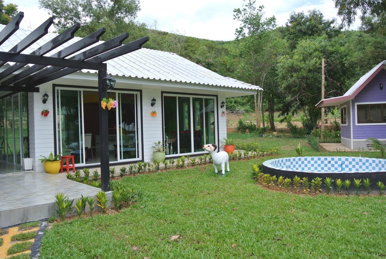 Baanraisooksangchan Kaeng Kachan Exterior foto