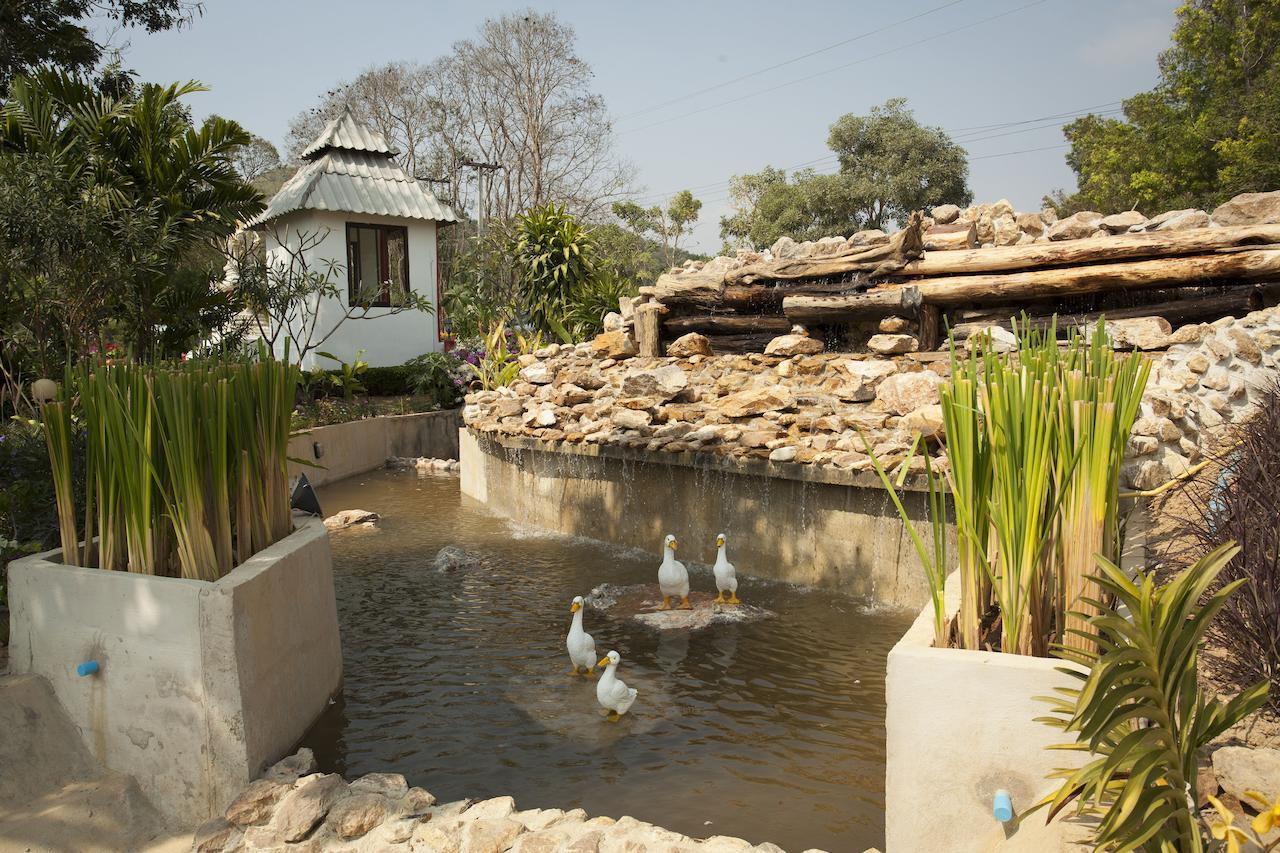 Baanraisooksangchan Kaeng Kachan Exterior foto