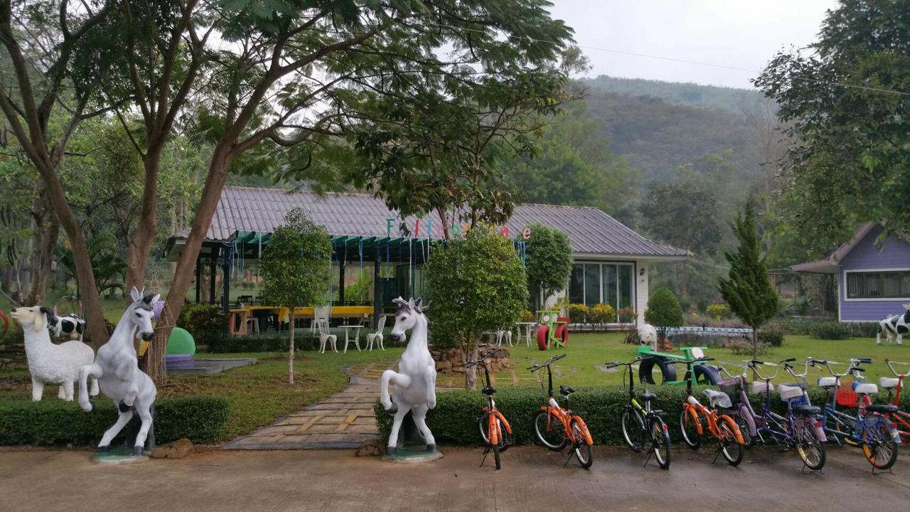 Baanraisooksangchan Kaeng Kachan Exterior foto